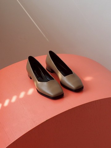 REGREO Flat Shoes (Mocha Beige) / HD213-202M