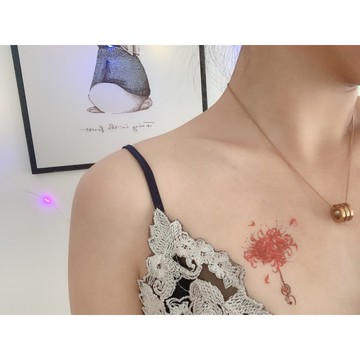 台灣現貨 貓熊繽雰 彼岸花束時計鐘擺紅紋身貼 復古古典宮廷百搭步搖古風漢服飾品文藝仙鶴鎖骨手臂小清新網紅曼珠沙華地獄花