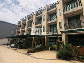 (獨家)中壢央大稀有美別墅+庭院停車 中信妮姐｜桃園市中壢區中大路