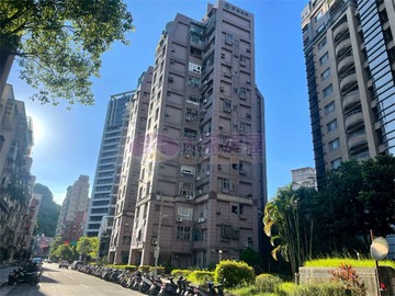 超級市民坡平大車位｜台北市大安區臥龍街