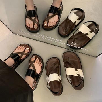 【限量現貨】百搭拼色皮革交叉繞趾厚底涼鞋．白鳥麗子