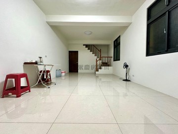 地23坪✨中興商圈✨前後臨路邊間透天｜台中市大里區中興路二段