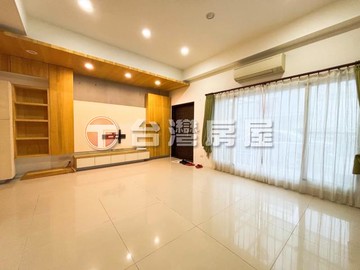 6米大面寬別墅/四戶小社區/住戶單純/屋況佳｜宜蘭縣五結鄉孝威一路