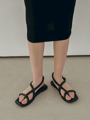 Roer Sandal_Black