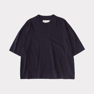 英國Studio Nicholson PIU中磅數落肩寬鬆剪裁LOGO棉質短袖T-Shirt