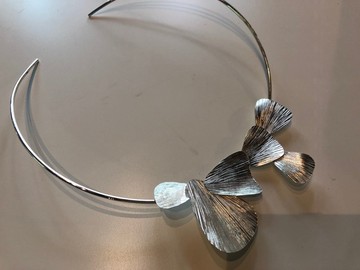 銀與局部鍍金葉片領圈項鍊 (N0124S)