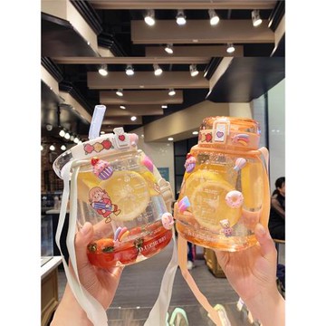 夏天網紅大容量水杯女創意帶茶漏吸管杯學生可斜挎運動便攜水壺男