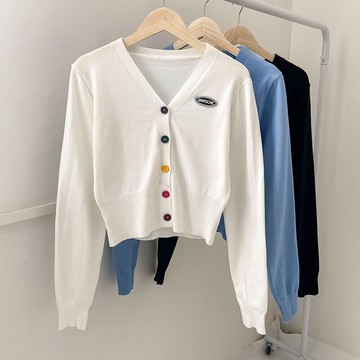 白色針織衫女新款秋冬季寬松V領開衫毛衣時尚氣質內搭上衣