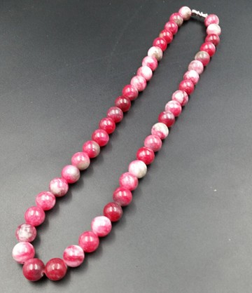 高檔精美天然玉石桃花玉圓珠項鏈批發10毫米粉色圓珠項鏈廠家直銷