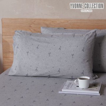 YVONNE 以旺傢飾 長頸鹿印花信封式枕套1入-迷霧灰