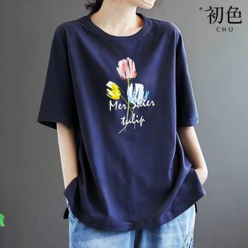 初色 簡約素色三朵花印花圓領寬鬆短袖T恤上衣女上衣-共7色-33560(M-4XL可選)