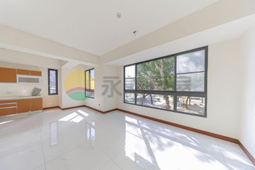 楠梓土庫商圈全新三角窗樹海3房平車｜高雄市楠梓區立仁街