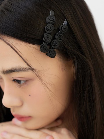 Handcrafted Floral Embossed Hair Pin [Black]