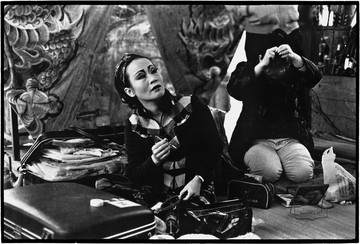 【陳輝龍《重翻照相簿子》】1982 東勢 Dongshi a district in central Taiwan. A majority of the residents are of Hakka ethnicity