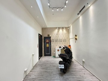 太平臨路輕屋齡美別墅 稀有釋出｜台中市太平區長億南街