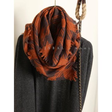 格子羊毛圍巾女冬季新款百搭韓版金絲線高級感圍脖保暖時尚