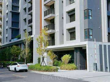 潭子近洲際漢神櫻花知殷｜次頂樓三改二＋平車｜台中市潭子區頭家路