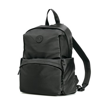 TRAVEL FOX 配件輕巧時尚防水女後背包-黑