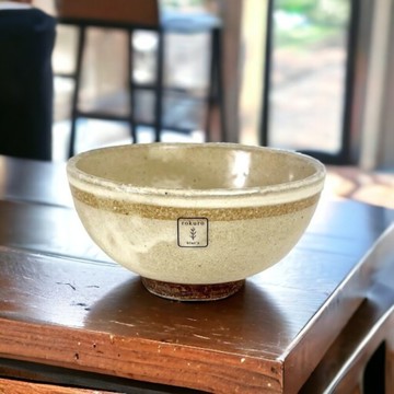 日本製六魯鏽一本粉引飯碗 250ml 陶瓷碗｜餐碗 日本碗 日式懷舊風餐具 微波爐 六魯陶瓷碗 洗碗機