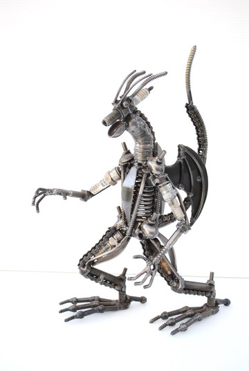 廢金屬龍雕塑，送給兒子、父親或重要之人的獨特禮物