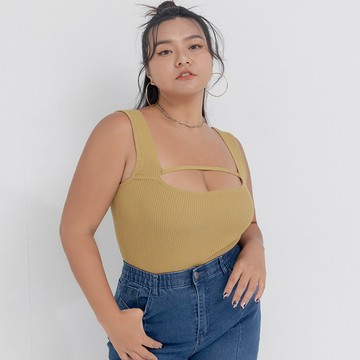 【PolyLulu】 MUA!辣妹必備性感鏤空針織背心 中大尺碼上衣 棕色