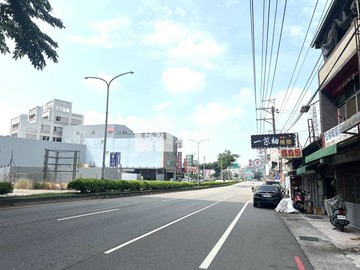 烏日近星巴克雙車電梯別墅(預售)｜台中市烏日區中山路一段