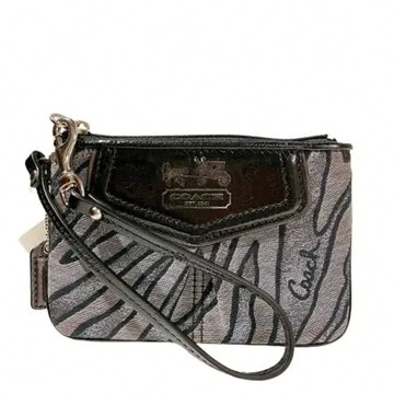 COACH 專櫃款 特殊斑馬紋造型黑灰色織布手拿包