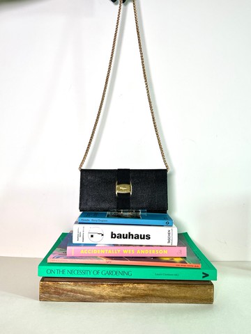 Ferragamo Long Wallet 深藍色錢包長夾小手袋 送肩帶 中古美品