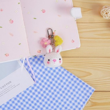 白色兔子頭鉤針玩偶鑰匙圈 手作禮物