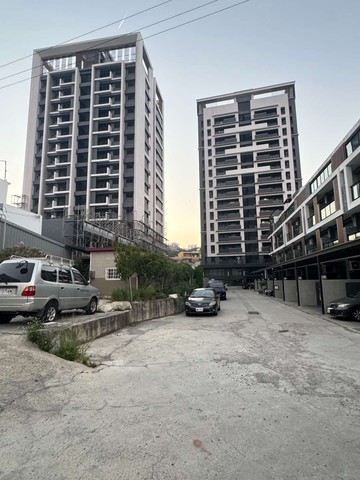 苗栗市-無棟距-山景大三房+B1平車｜苗栗縣苗栗市文發路