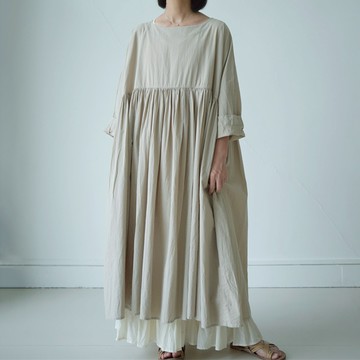 皺褶設計超大裙擺洋裝080124