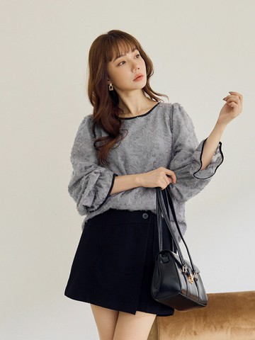 微透膚立體毛織荷葉袖上衣