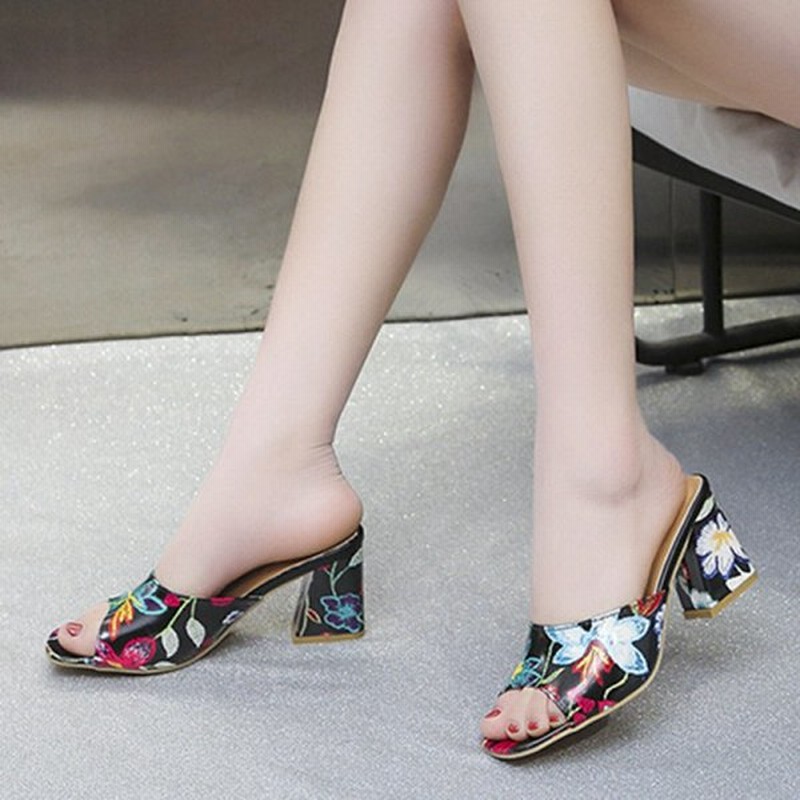 安定感 ヒール サンダル レディース きれいめ ミュール 美脚 おしゃれ 太ヒール 厚底 靴 シューズ 歩きやすい ヒール 7cm 刺繍 ふわふわ ミュールサンダル 通販 Lineポイント最大0 5 Get Lineショッピング