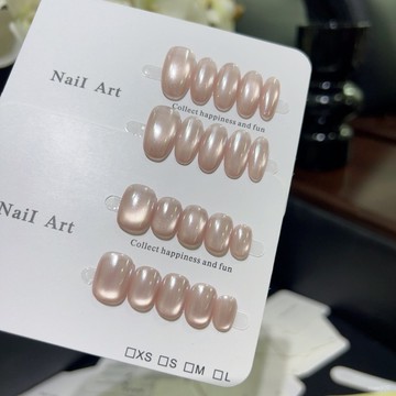 ➕最新設計款穿戴甲💅【冰透琉璃】淡粉玻璃珠貓眼穿戴甲溫柔日常百搭巨顯亮小燈泡美甲短方圓穿戴甲 CY1N