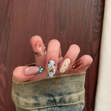 ➕最新設計款穿戴甲💅手工穿戴甲秋冬複古小衆星星彩繪甜酷短款甲片高級感顯白美甲貼片中長款穿戴甲 9LBR