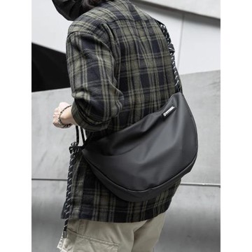 法國Colorin Kite斜挎包男士機能潮簡約單肩包通勤運動騎行餃子包