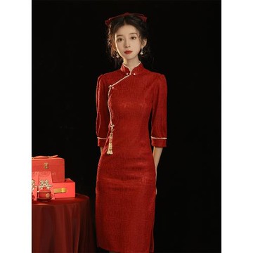 紅色新年旗袍女2023新款訂婚禮服裙結婚新娘敬酒服連衣裙夏新中式
