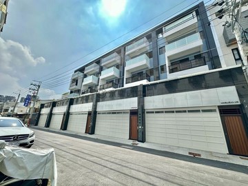 仁武核心地段八德南路4套房面寬6.8電梯雙車豪墅｜高雄市仁武區八德南路