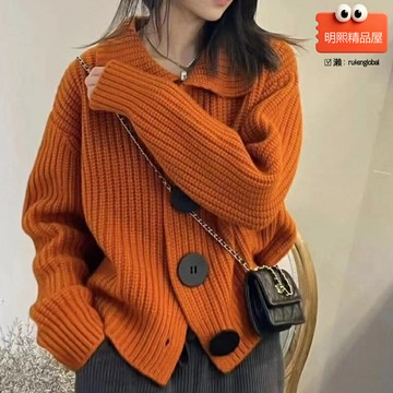 【慵懶減齡】針織開衫 毛衣外套 韓版開衫 慵懶風外套 寬鬆毛衣 翻領設計 大紐扣裝飾 秋冬新款 韓式慵懶風 百搭通勤