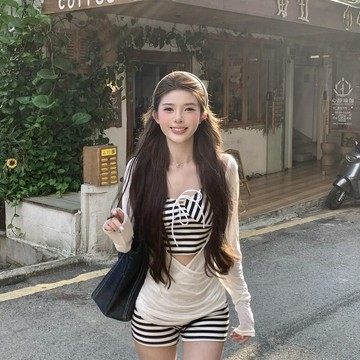 免運🔮韓系爆款分體三件套泳衣女長袖罩衫防曬高級感純慾海島度假游泳裝運動泳衣連身泳衣 大尺碼 性感泳衣 顯瘦泳衣 比基尼