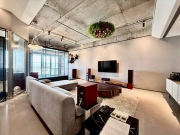 信實柏華 鄉林皇居後棟邊間B1雙平車位｜台中市西屯區臺灣大道三段