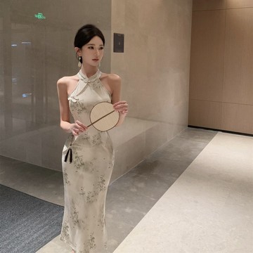 復古設計感改良旗袍洋裝珠子掛脖名媛顯瘦包臀連身裙