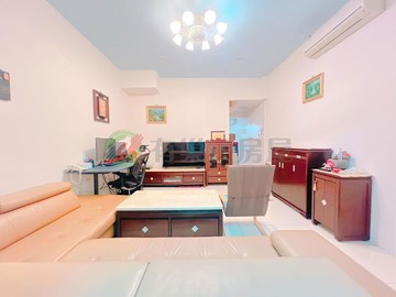 專任東山商圈臨7米活路漂亮車庫透天｜台中市北屯區東山路一段