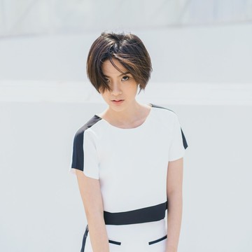 兩色短款上衣