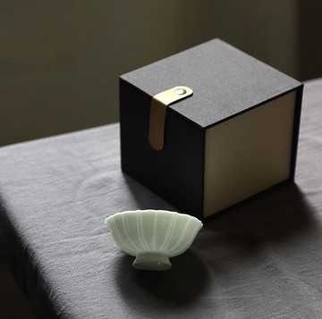 半刀泥 葵口茶杯 薄胎品茗杯 如玉通透 手作 景德鎮湖田影青釉