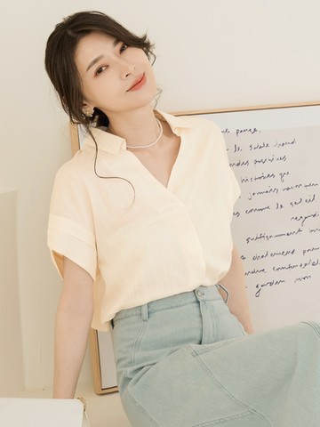 翻領落肩寬鬆純色上衣