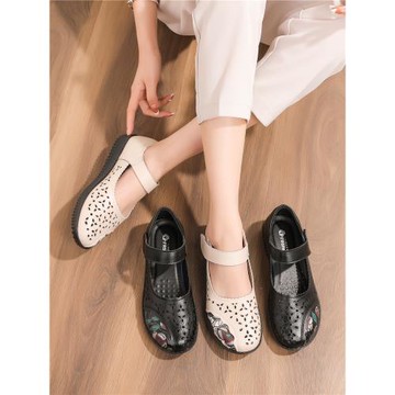 夏季媽媽鞋涼鞋真皮軟底舒適中年單鞋平底鏤空中老年人女鞋奶奶鞋