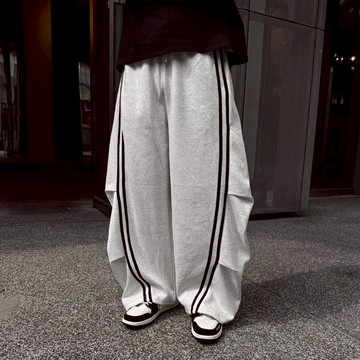 【ALIFE】美式 雙車線 抓褶 設計 彎刀 寬褲 棉褲 2色 情侶款 重磅 闊腿 落地 舒適 棉長褲 #69020T
