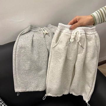 秋季新款【臺灣出貨】兒童運動褲 兒童簡約純色衛褲中小童休閒寬鬆闊腿褲 兒童衣服 兒童長褲 男童長褲 兒童衛褲 兒童褲子