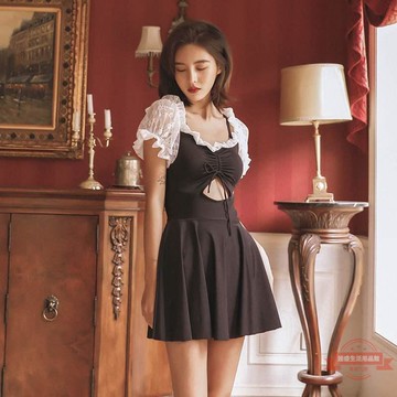 仙女范溫泉游泳衣女 保守顯瘦連體大碼蕾絲性感ins風學生泳裝潮流